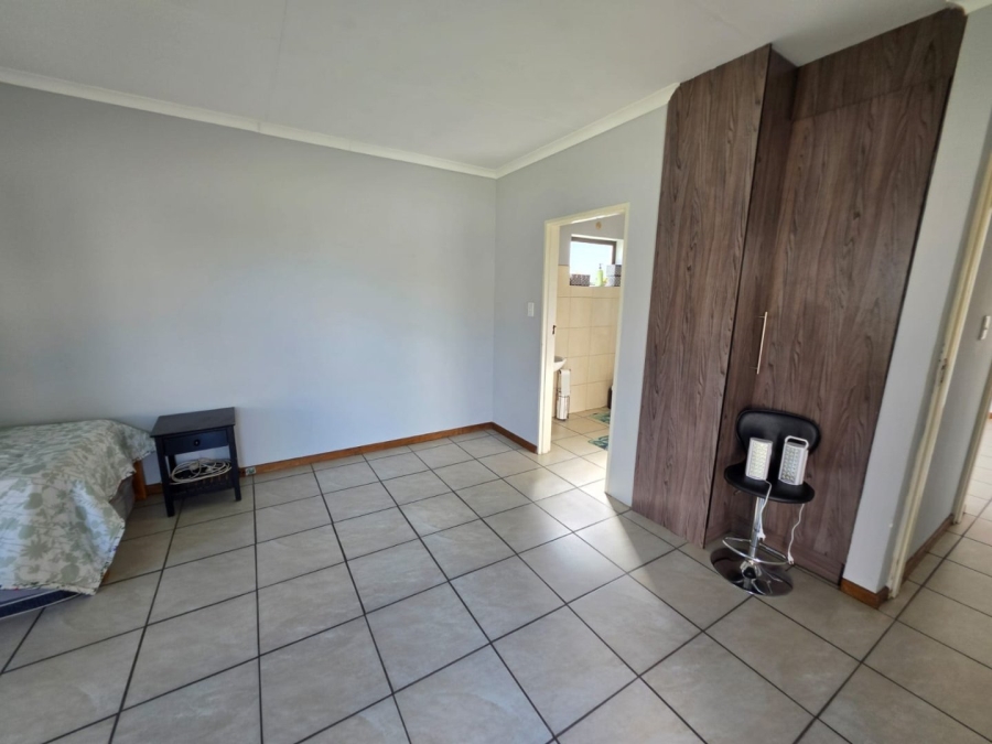 6 Bedroom Property for Sale in Bethlehem Free State